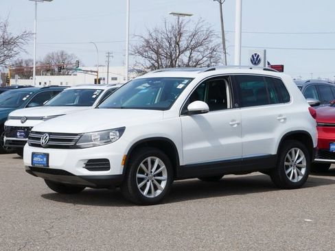Used 2017 Volkswagen Tiguan Wolfsburg Edition image 3