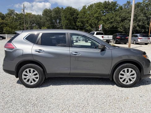 Used 2015 Nissan Rogue S AWD/4WD image 1