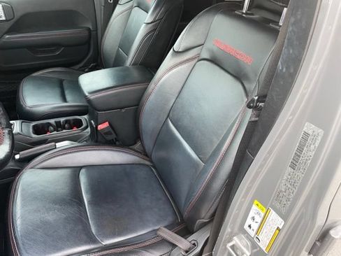 Used 2019 Jeep Wrangler Unlimited Rubicon AWD/4WD image 24