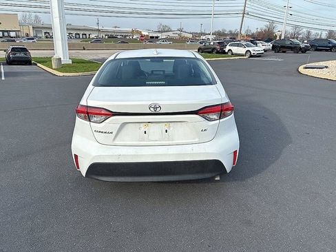 Used 2025 Toyota Corolla LE image 10