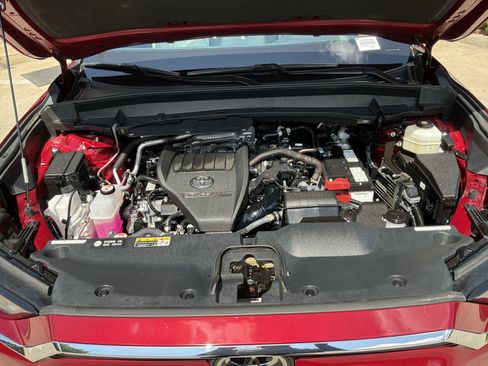 Used 2025 Toyota Grand Highlander FWD image 35