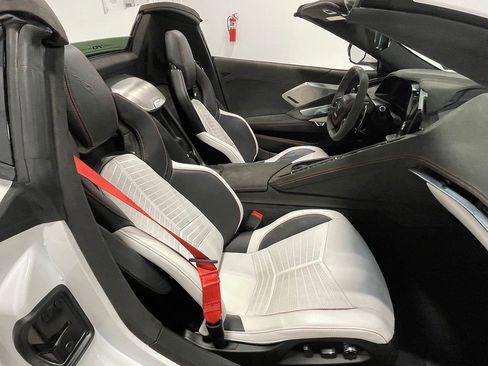 Used 2023 Chevrolet Corvette Stingray Premium Conv RWD image 30