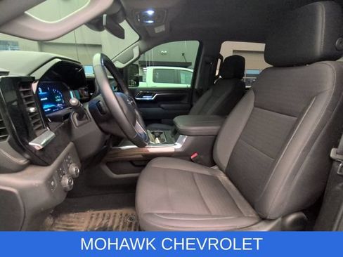 Used 2024 Chevrolet Silverado 2500 LT w/ Midnight Edition AWD/4WD image 9