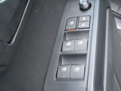 Used 2023 Toyota Tacoma SR image 10