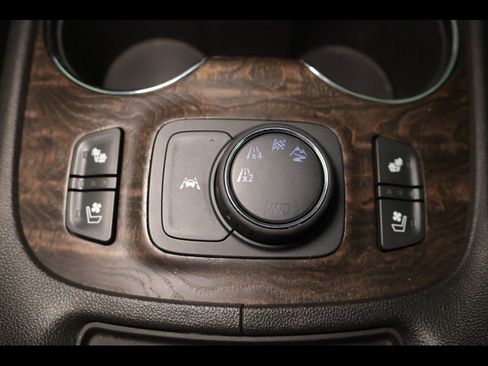 Used 2020 GMC Acadia Denali w/ Technology Package image 17