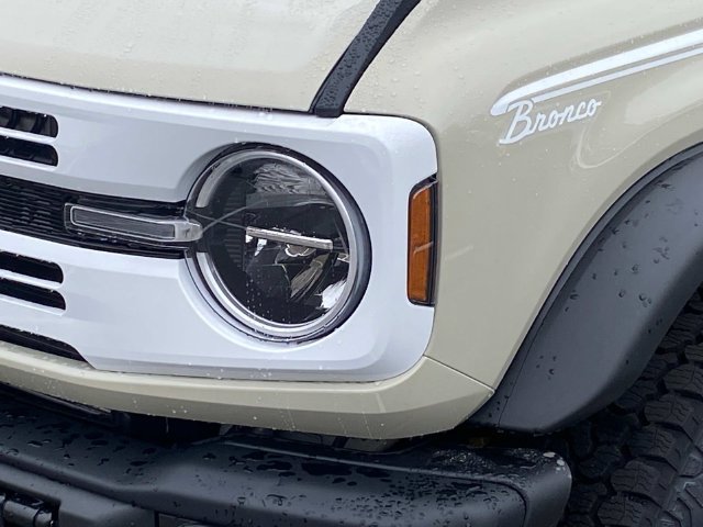New 2026 Ford Bronco Heritage Edition AWD/4WD image 4