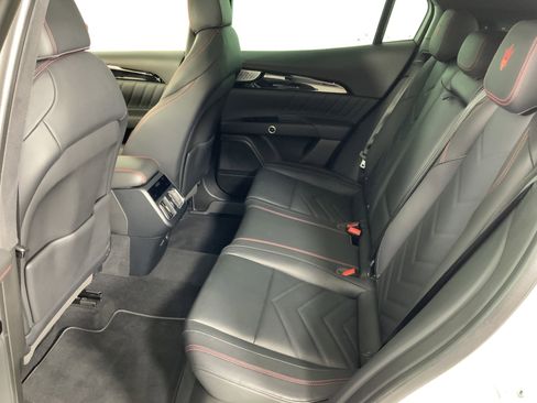 Certified 2023 Maserati Grecale Modena image 24