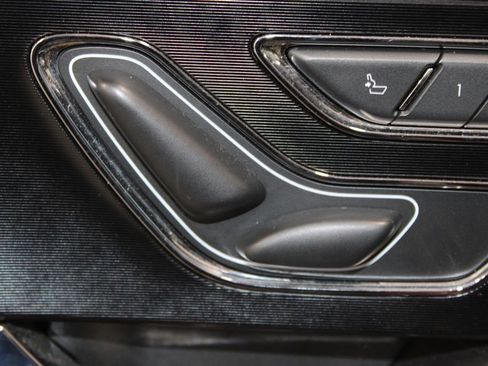 Used 2022 Lincoln Corsair AWD w/ Equipment Group 101A image 17