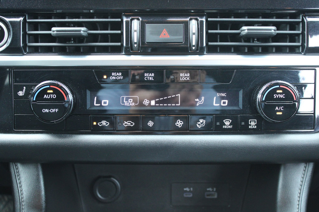 Used 2022 Nissan Pathfinder SV AWD/4WD image 26