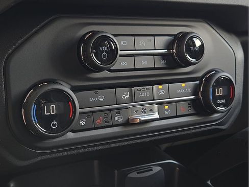 Used 2025 Ford Bronco Raptor AWD/4WD image 30