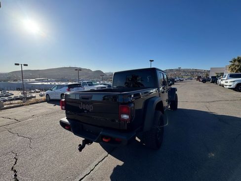 Used 2020 Jeep Gladiator Mojave w/ Cold Weather Group image 5