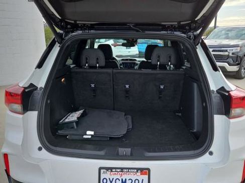 Used 2022 Chevrolet TrailBlazer RS w/ Sun and Liftgate Package FWD image 26