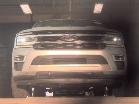 Certified 2024 Ford Expedition Max Limited AWD/4WD image 11
