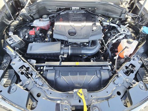 Used 2024 Alfa Romeo Stelvio Sprint image 17