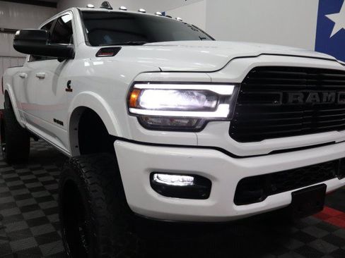 Used 2022 RAM 2500 Laramie w/ Night Edition AWD/4WD image 28