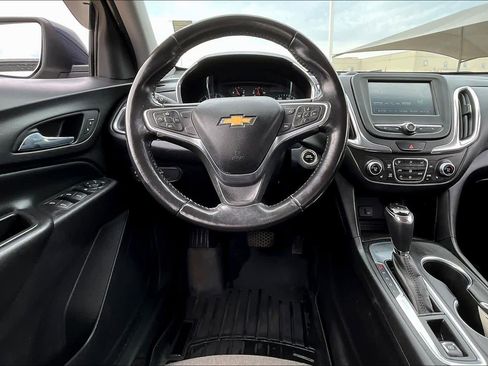 Used 2018 Chevrolet Equinox LT FWD image 6