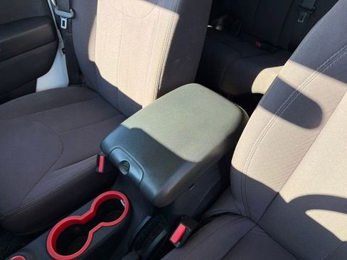 Used 2014 Jeep Wrangler Unlimited Sport image 27