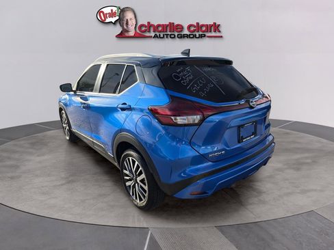 Used 2023 Nissan Kicks SV image 4