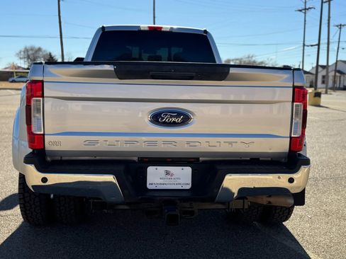 Used 2019 Ford F350 Lariat w/ Lariat Ultimate Package image 9