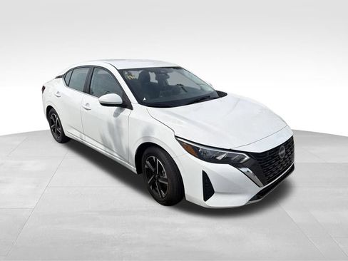 Used 2025 Nissan Sentra SV FWD image 3