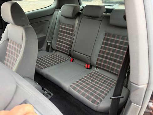 Used 2007 Volkswagen GTI 2-Door image 24