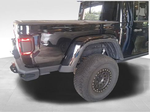 Used 2021 Jeep Gladiator Rubicon AWD/4WD image 3