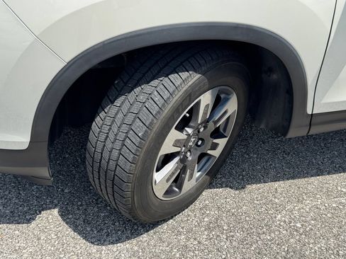 Used 2017 Honda Ridgeline RTL-T image 38