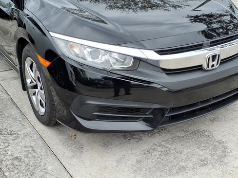 Used 2018 Honda Civic LX image 5