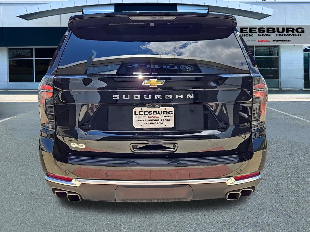 Used 2025 Chevrolet Suburban High Country AWD/4WD image 6