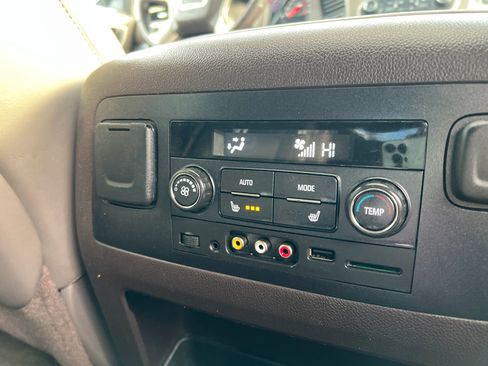 Used 2015 GMC Yukon Denali image 45