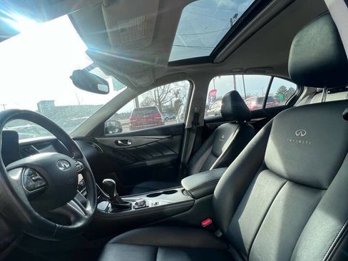 Used 2014 INFINITI Q50 Premium w/ Navigation Package image 4