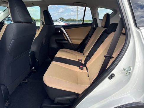 Used 2016 Toyota RAV4 XLE image 3