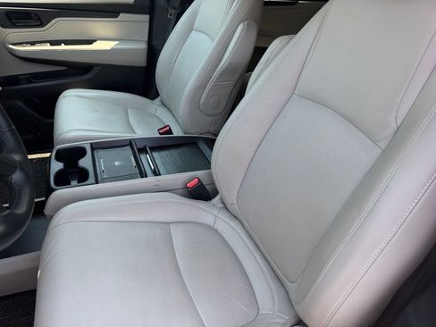 Used 2025 Honda Odyssey EX-L image 10