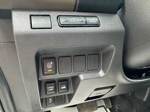Used 2022 Nissan Frontier SV w/ Technology Package AWD/4WD image 21
