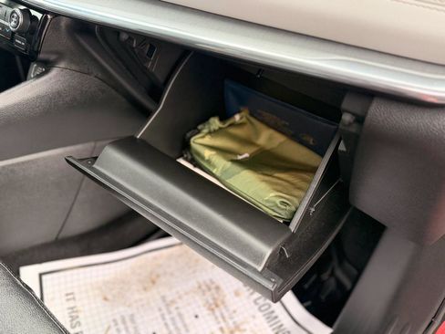 Used 2023 Jeep Compass Limited image 30