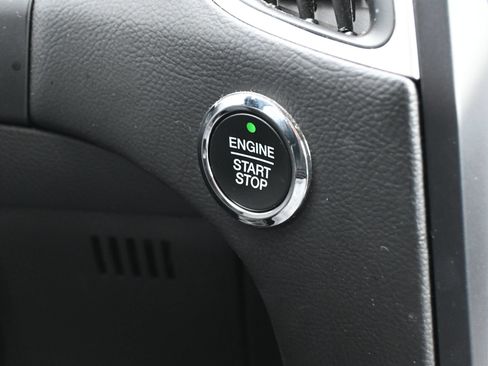 Used 2024 Ford Edge SEL AWD/4WD image 19