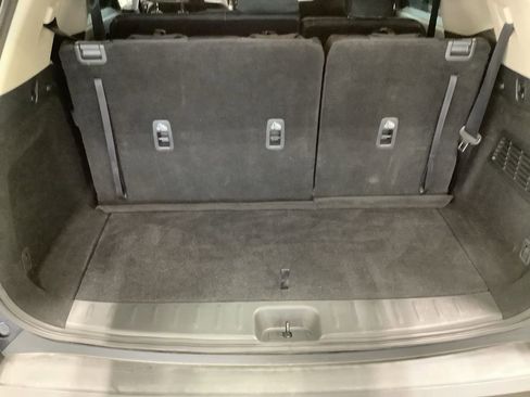 Used 2025 Nissan Pathfinder SV image 25