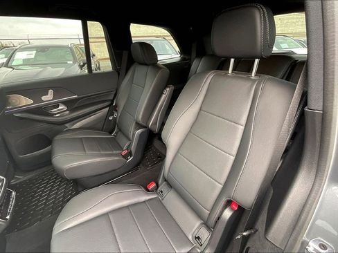 New 2025 Mercedes-Benz GLS 450 4MATIC image 10