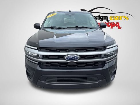 Used 2024 Ford Expedition XLT image 2