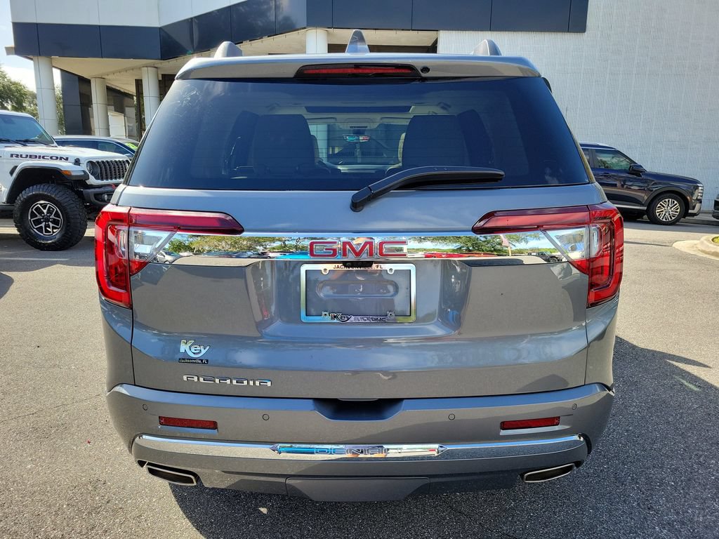 Used 2020 GMC Acadia Denali w/ Technology Package FWD image 8