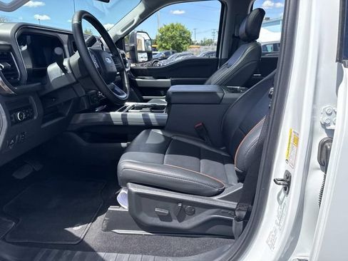 Used 2025 Ford F250 Lariat w/ Lariat Ultimate Package AWD/4WD image 18