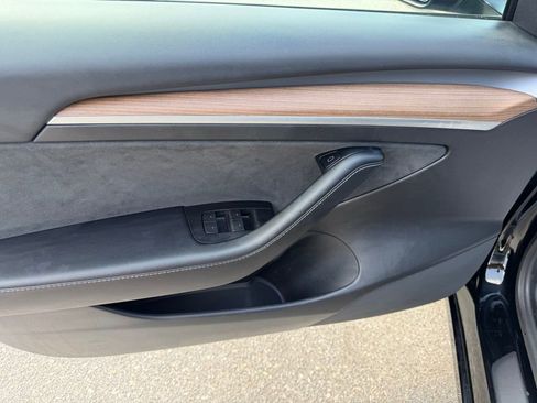 Used 2021 Tesla Model 3 Standard Range Plus image 22