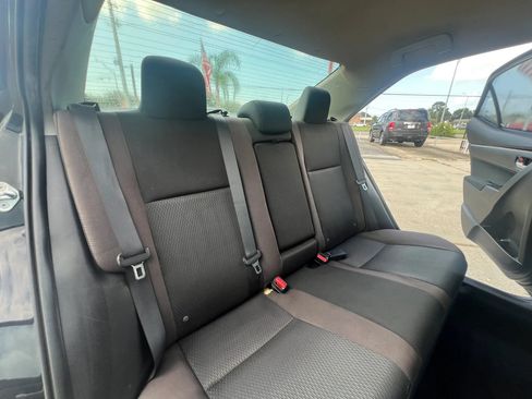 Used 2017 Toyota Corolla LE FWD image 21
