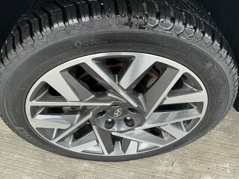 Certified 2023 Hyundai Santa Fe Calligraphy image 9