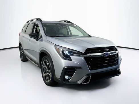 Used 2024 Subaru Ascent Touring AWD/4WD image 3