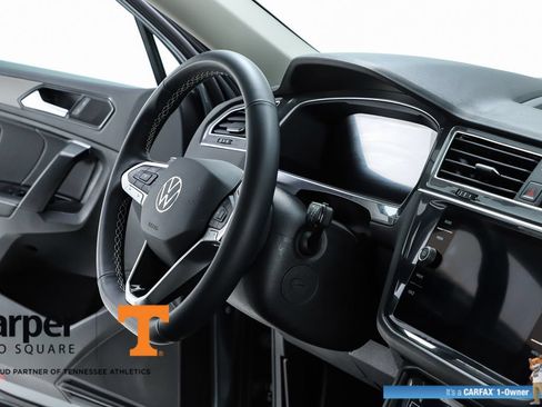 Used 2024 Volkswagen Tiguan SE w/ Panoramic Sunroof Package FWD image 73