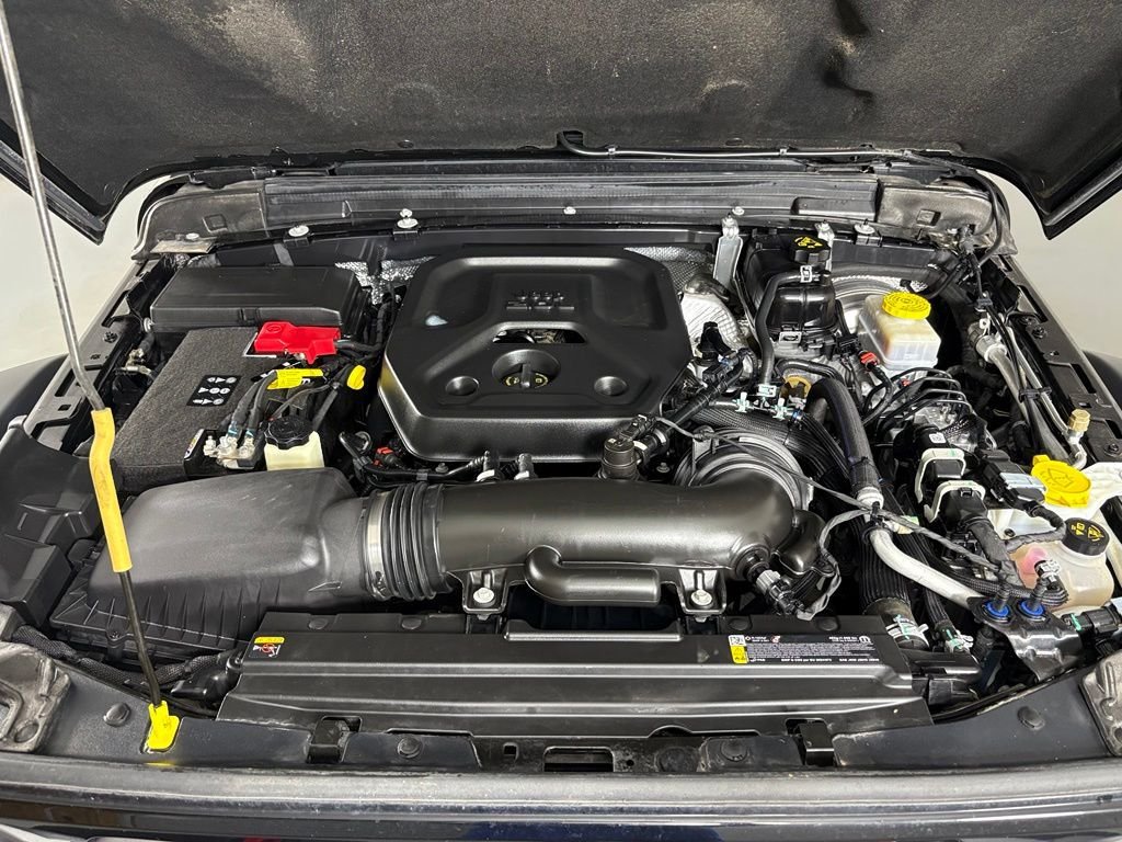 Used 2025 Jeep Wrangler Unlimited Rubicon AWD/4WD image 44