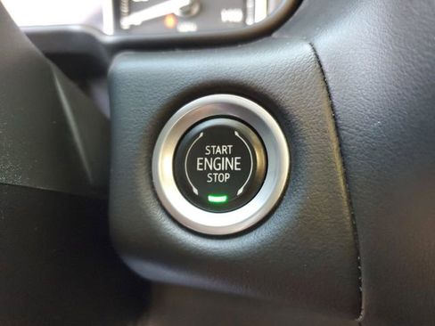 Used 2021 GMC Yukon SLT image 24