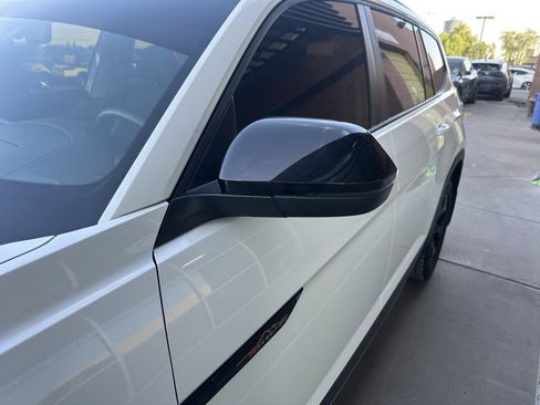 Used 2024 Volkswagen Atlas Peak Edition SEL image 10