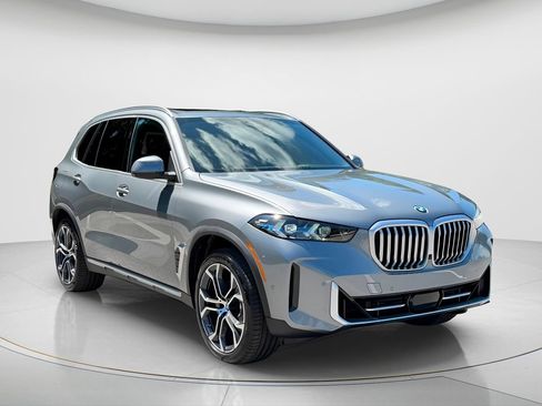New 2026 BMW X5 xDrive40i AWD/4WD image 3
